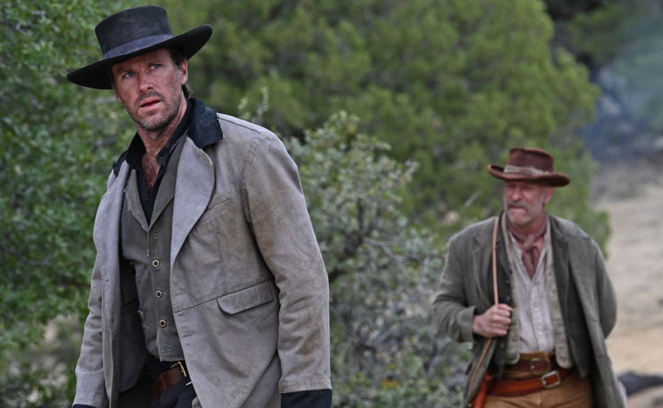 Armie Hammer protagoniza “Frontier Crucible”, su primer papel principal tras un retiro de tres años.