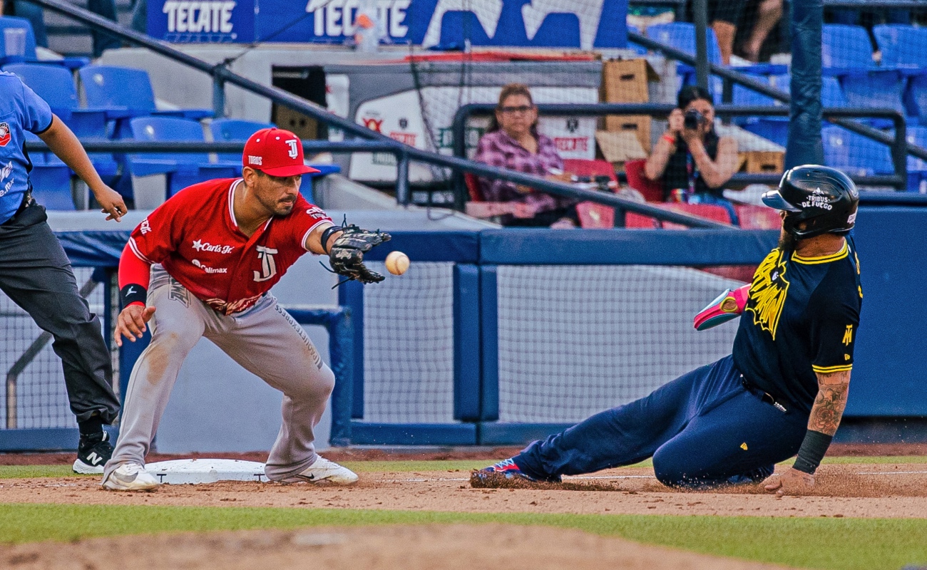 Logra Toros barrida sobre Sultanes