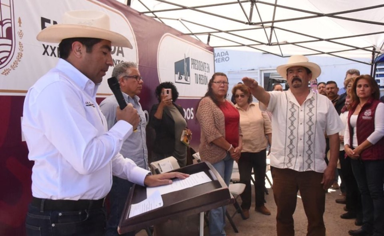 Ex priístas y ex colaboradores de Gilberto Hirata Chico continúan sumándose al gobierno de Armando Ayala Robles.