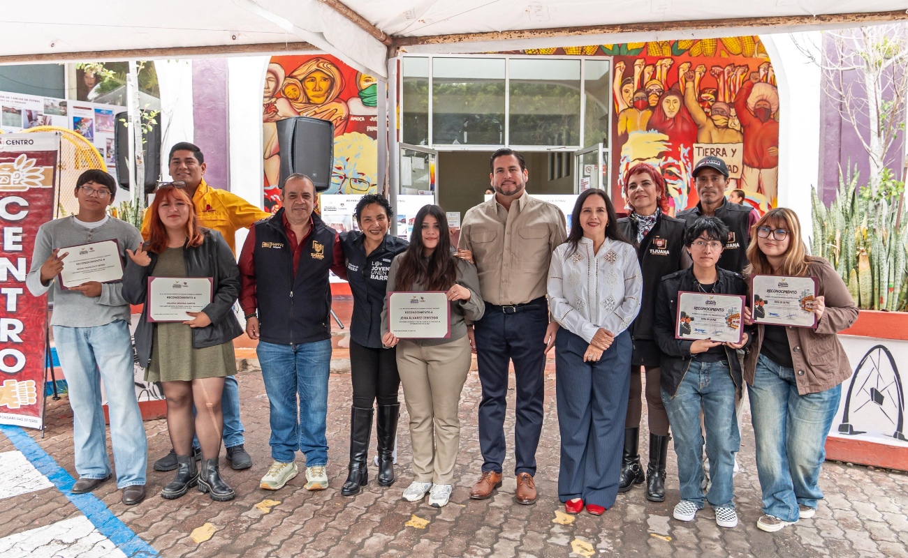 Encabeza Ismael Burgueño Ruiz premiación del concurso ‘Ruta de la Paz’