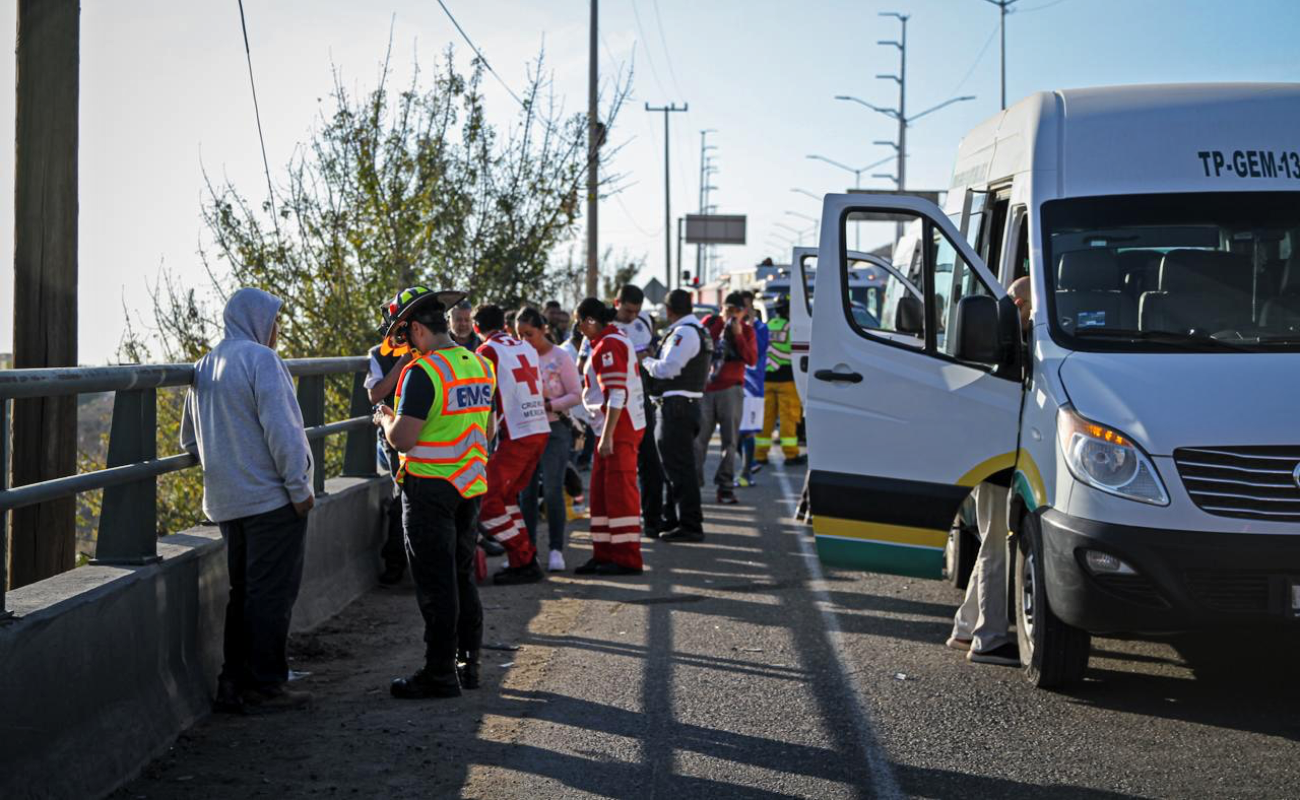 Choque entre unidades de transporte deja 22 heridos; ninguno de gravedad