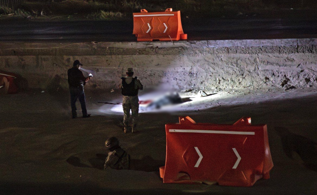 El occiso presentaba una herida de arma de fuego en la cabeza.