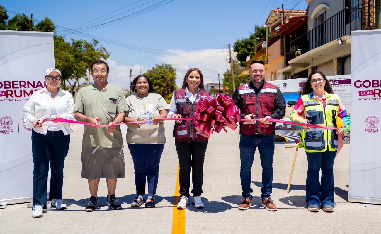 Supera Gobierno de Claudia de Agatón 135 MDP en obras de pavimentación en Ensenada