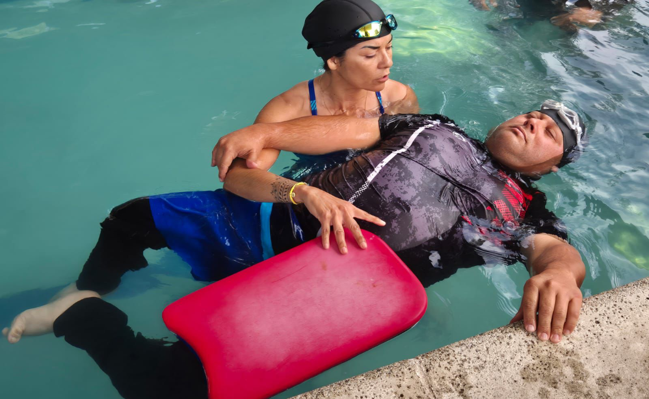 Las clases se impartirán los días sábado, de 12:00 a 15:00 horas, en la alberca de la Unidad Deportiva CREA.