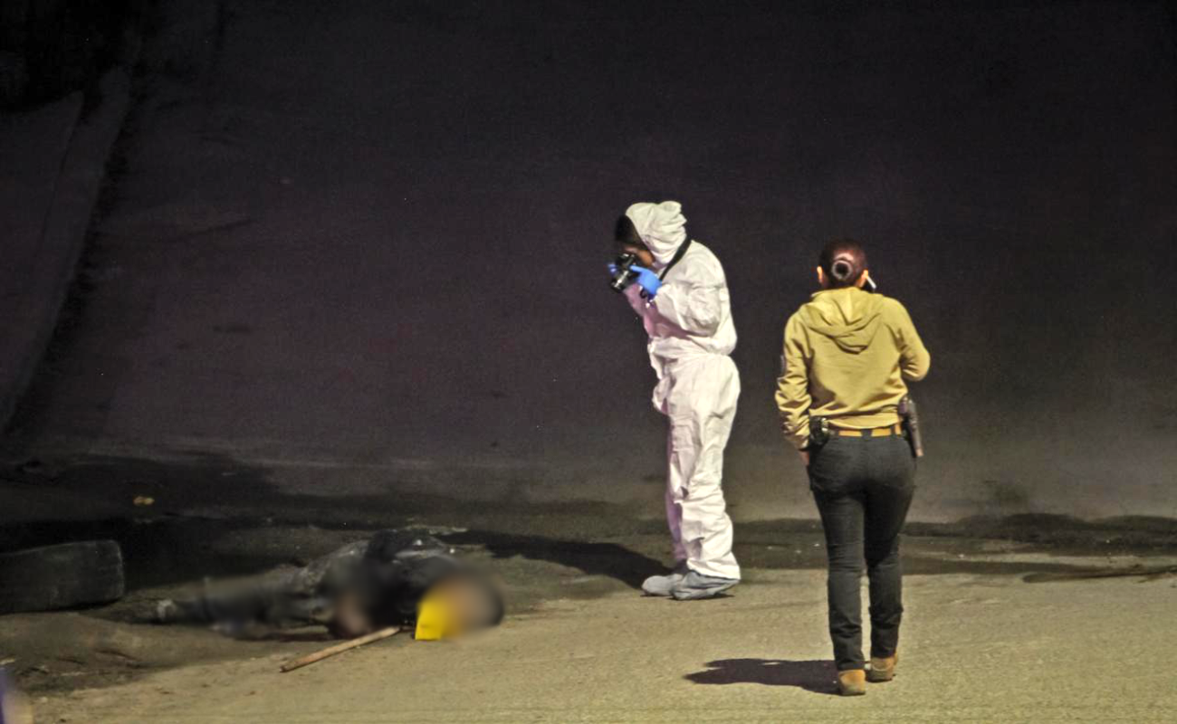 Los agresores huyeron en una motocicleta.