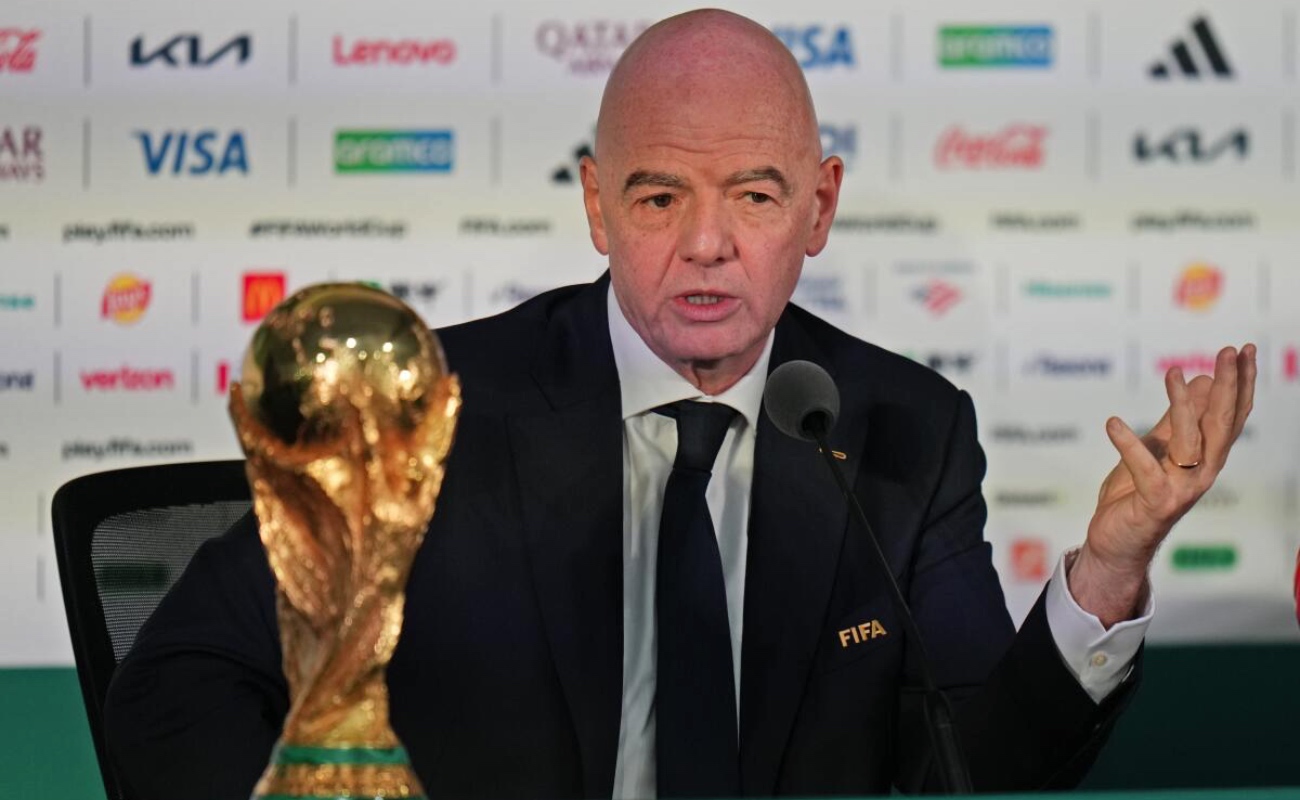 La FIFA canceló su proyecto para vender una participación de los derechos comerciales de la Copa del Mundo, luego de enfrentar una fuerte oposición de las principales confederaciones del fútbol internacional.
