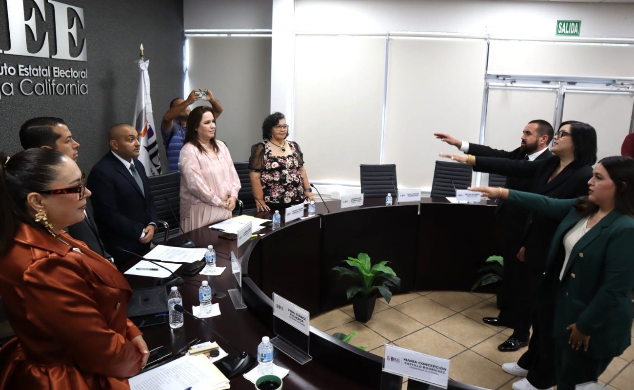 Toman protesta tres nuevas Consejerías del IEEBC