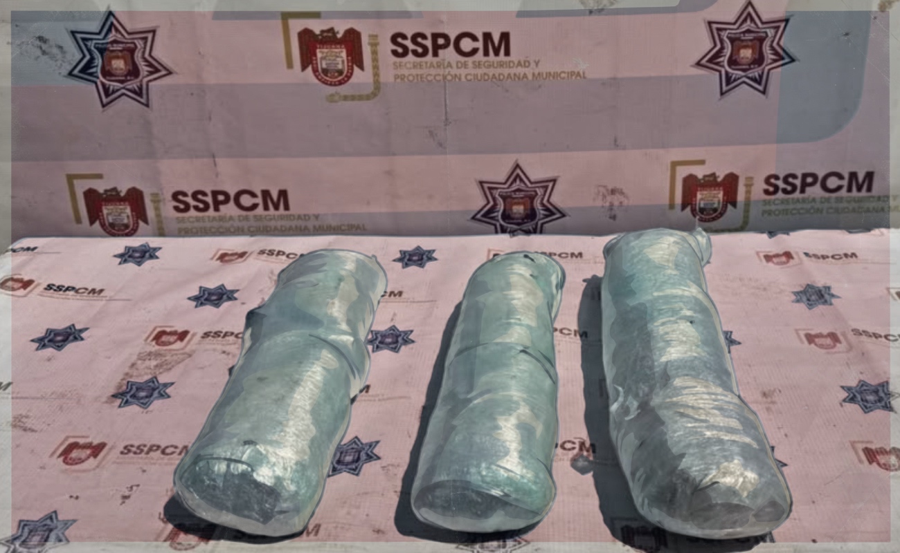 Aseguran 3.5 kilogramos de presunta droga cristal oculta en un vehículo