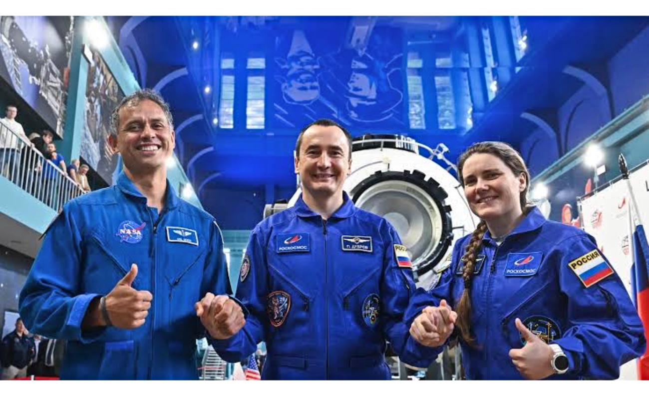 La tripulación de la misión Soyuz MS-29, integrada por Anil Menon, Pyotr Dubrov y Anna Kikina, despegó desde el cosmódromo de Baikonur para iniciar una misión científica de aproximadamente ocho meses en la Estación Espacial Internacional.