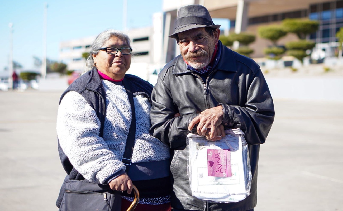 Llaman a prevenir neumonía en adultos mayores ante bajas temperaturas; vacunas disponibles