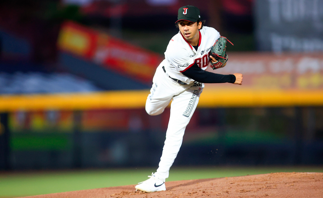 Daniel Martínez y el bullpen de los Toros recetaron trece ponches para adelantar en el Primer Playoff a los astados por pizarra de 5-2.