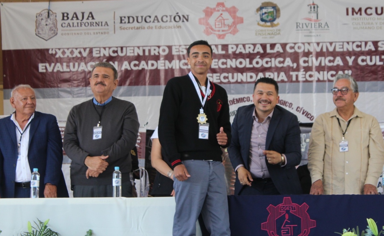 Destacan talento, creatividad e innovación secundarias técnicas en Encuentro Estatal