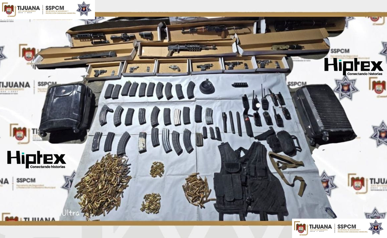 Asegura Policía Municipal arsenal en camioneta abandonada