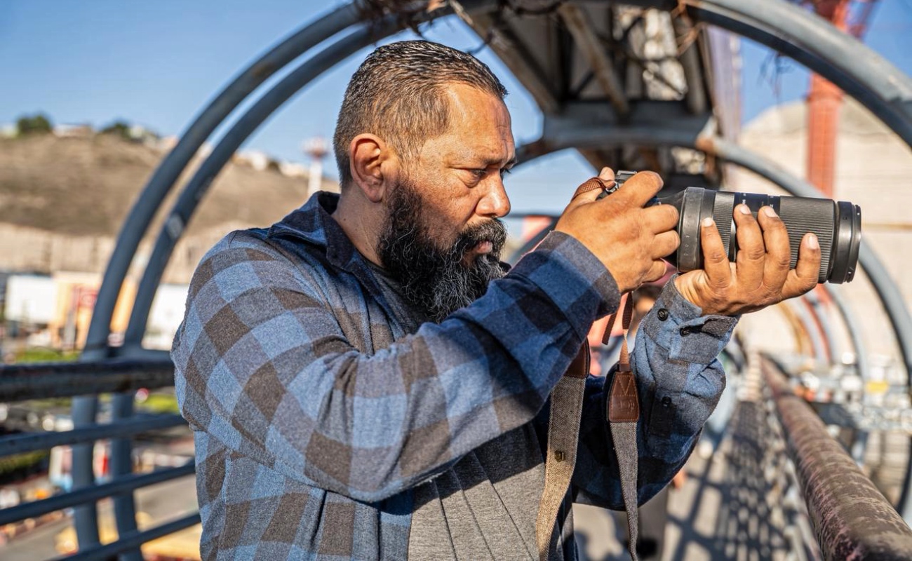 Salvador Valenzuela, fotógrafo tijuanense, ganó el primer lugar en la categoría Público en General del concurso “México en una Imagen” con su fotografía “El Peso de la Tierra”.