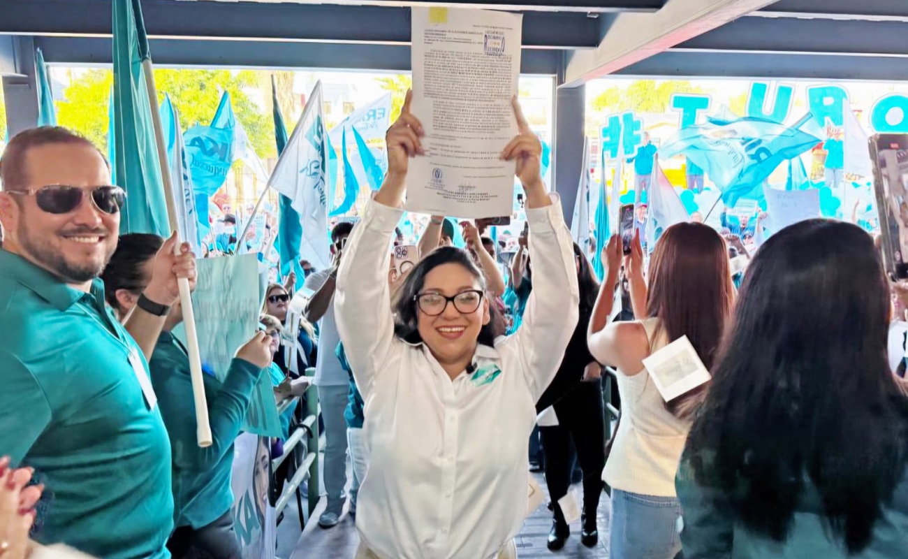 Se registra Erika Núñez como candidata a dirigir a burócratas en Ensenada