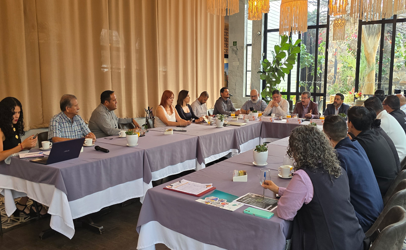 El encuentro abrió una ruta de colaboración para vincular capacidades industriales y de construcción en proyectos de alto impacto económico.
