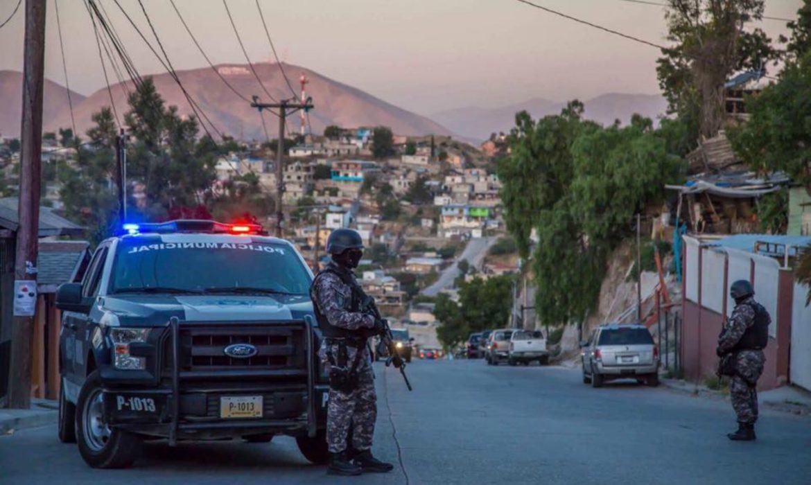 Se les investiga por su participación en por lo menos una decena de asesinatos.