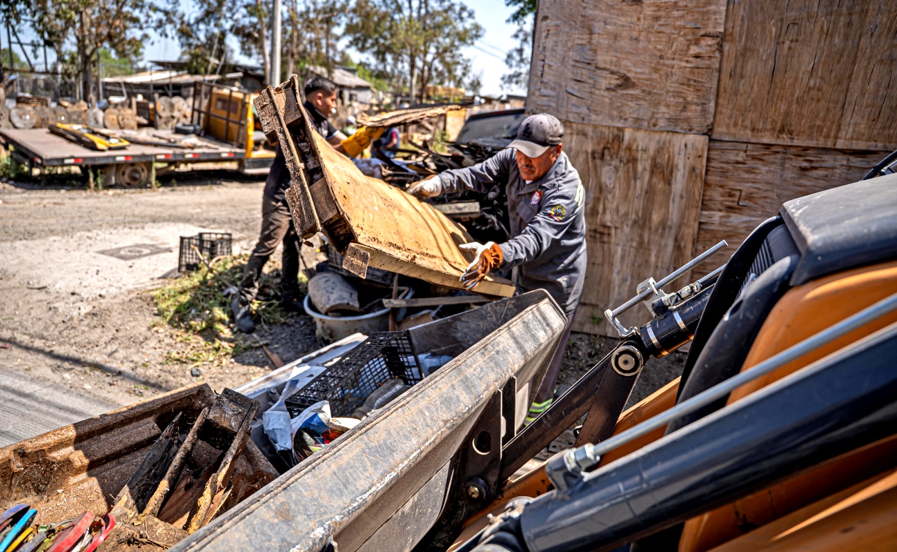 Beneficia Gobierno Municipal a más de 2 mil 400 tijuanenses con recolección de 57 toneladas de basura pesada