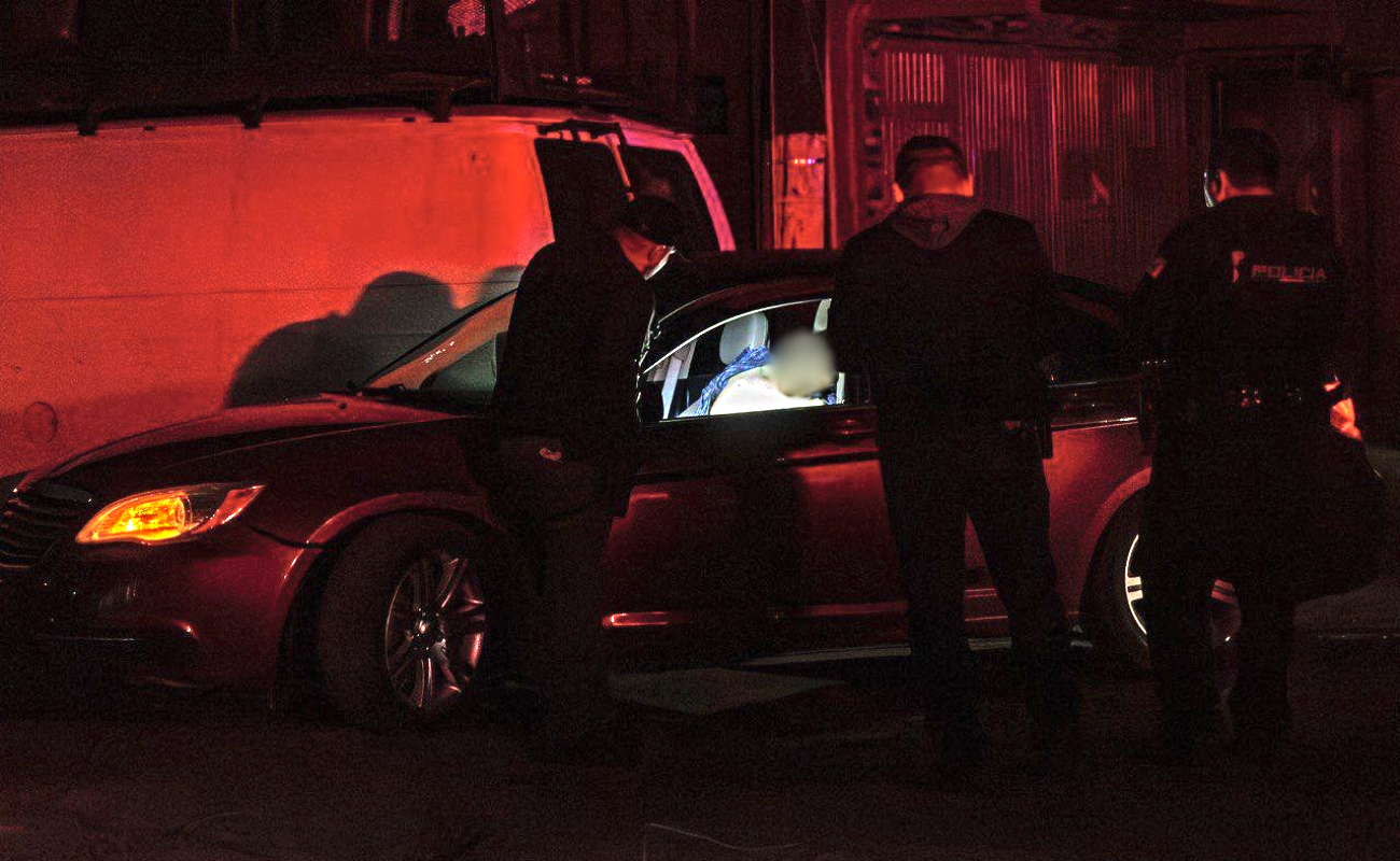 El occiso se encontraba en el asiento del piloto.