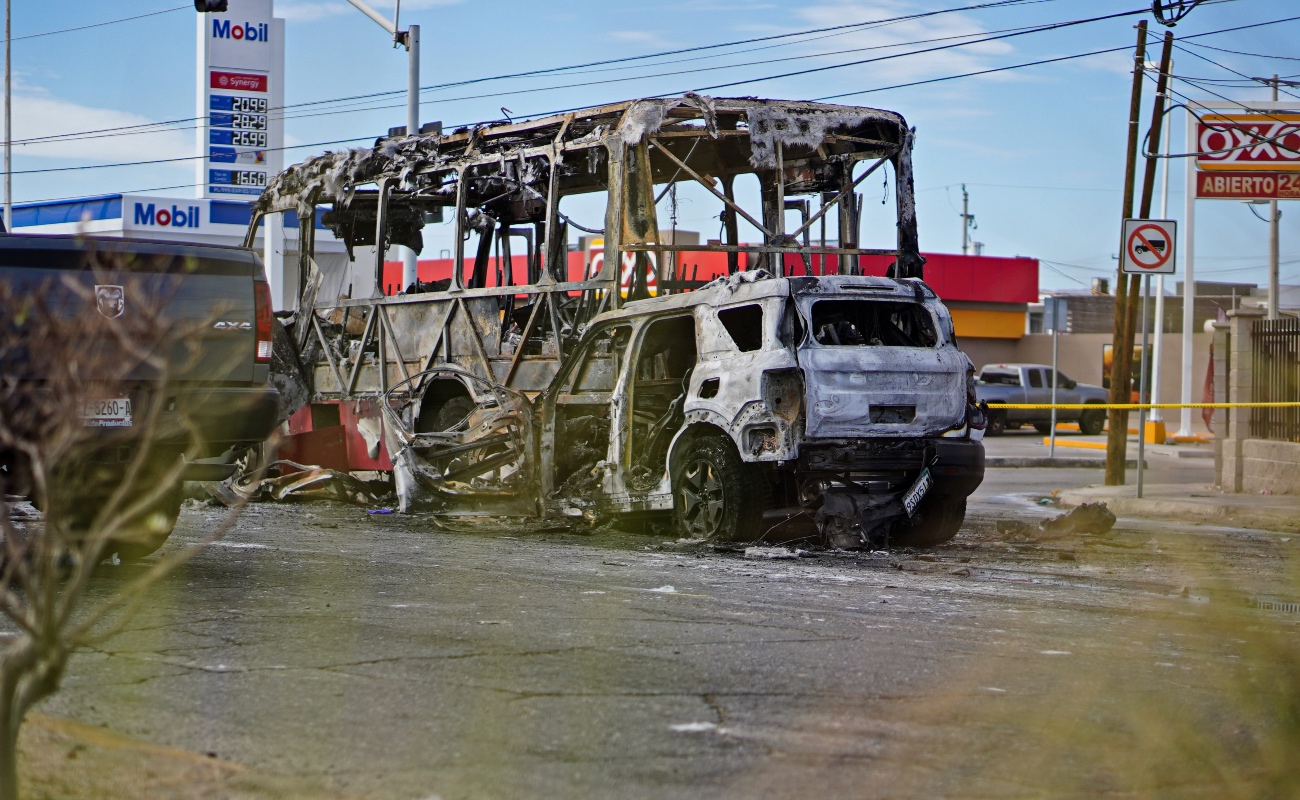 Muere conductor calcinado tras choque e incendio en carretera a San Felipe