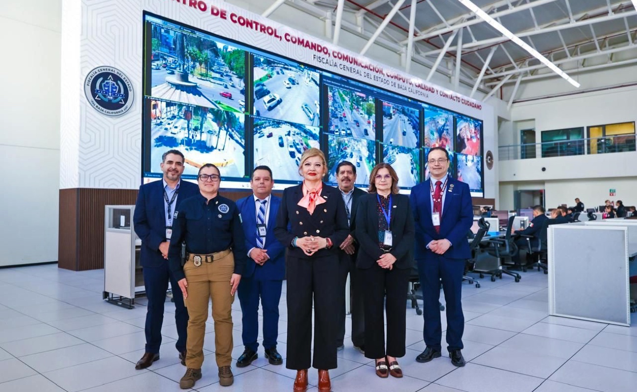 La Fiscal General del Estado, Dra. Ma. Elena Andrade Ramírez, hizo el reconocimiento.