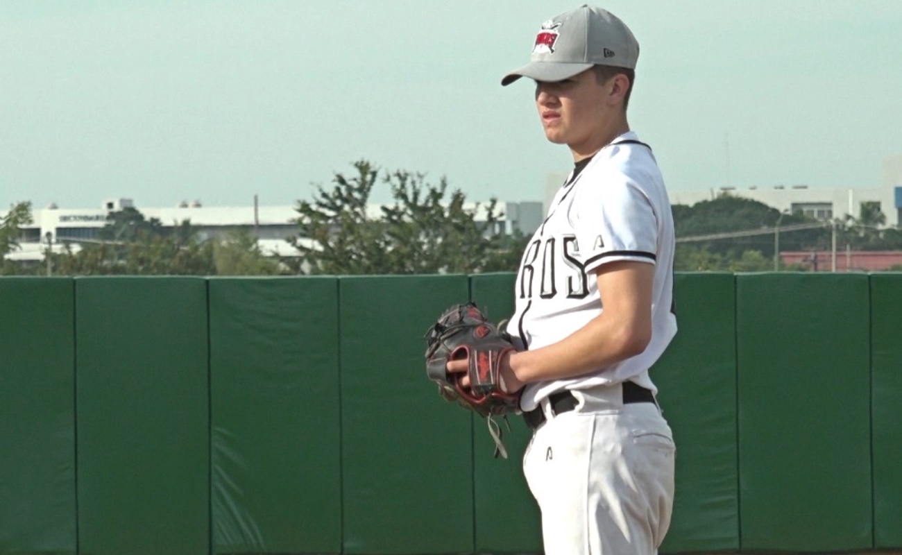 Víctor Juárez, egresado de la Academia de Toros de Tijuana, está cerca de llegar a las Grandes Ligas con los Rockies de Colorado.