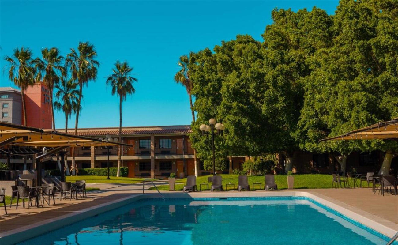 La ocupación hotelera promedio aumentó a 62.3% a tasa anual en marzo de 2026.
