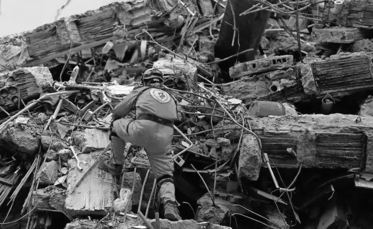 Suman 273 muertos y un nuevo sismo en Colombia
