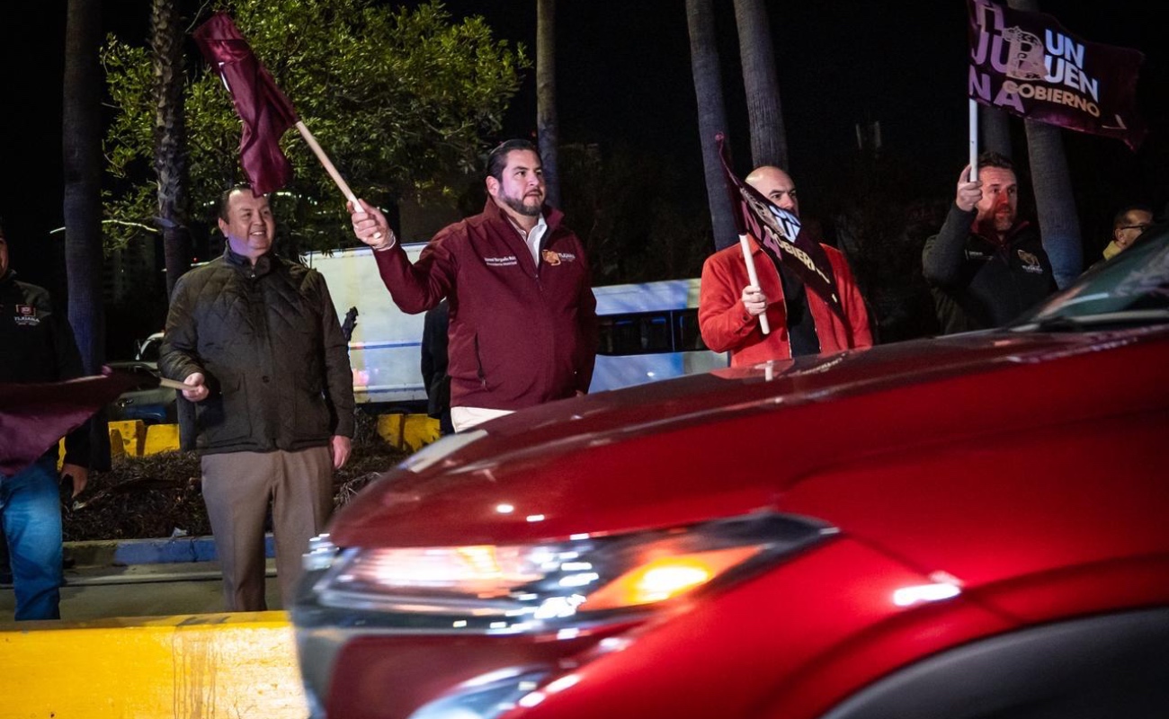 A las 4:07 de esta mañana ingreso el primer vehículo por los nuevos accesos de la Sentri en Tijuana.