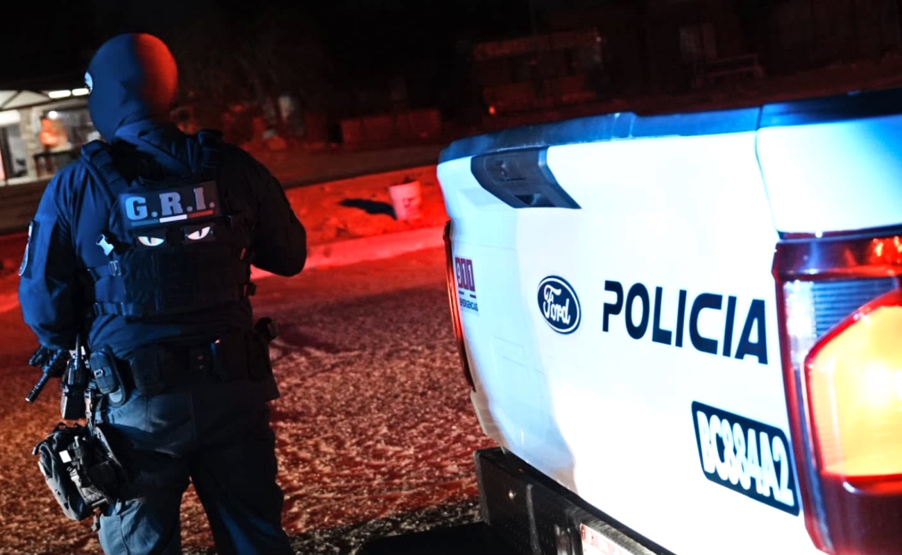 Tres personas detenidas en incidentes en escuelas.