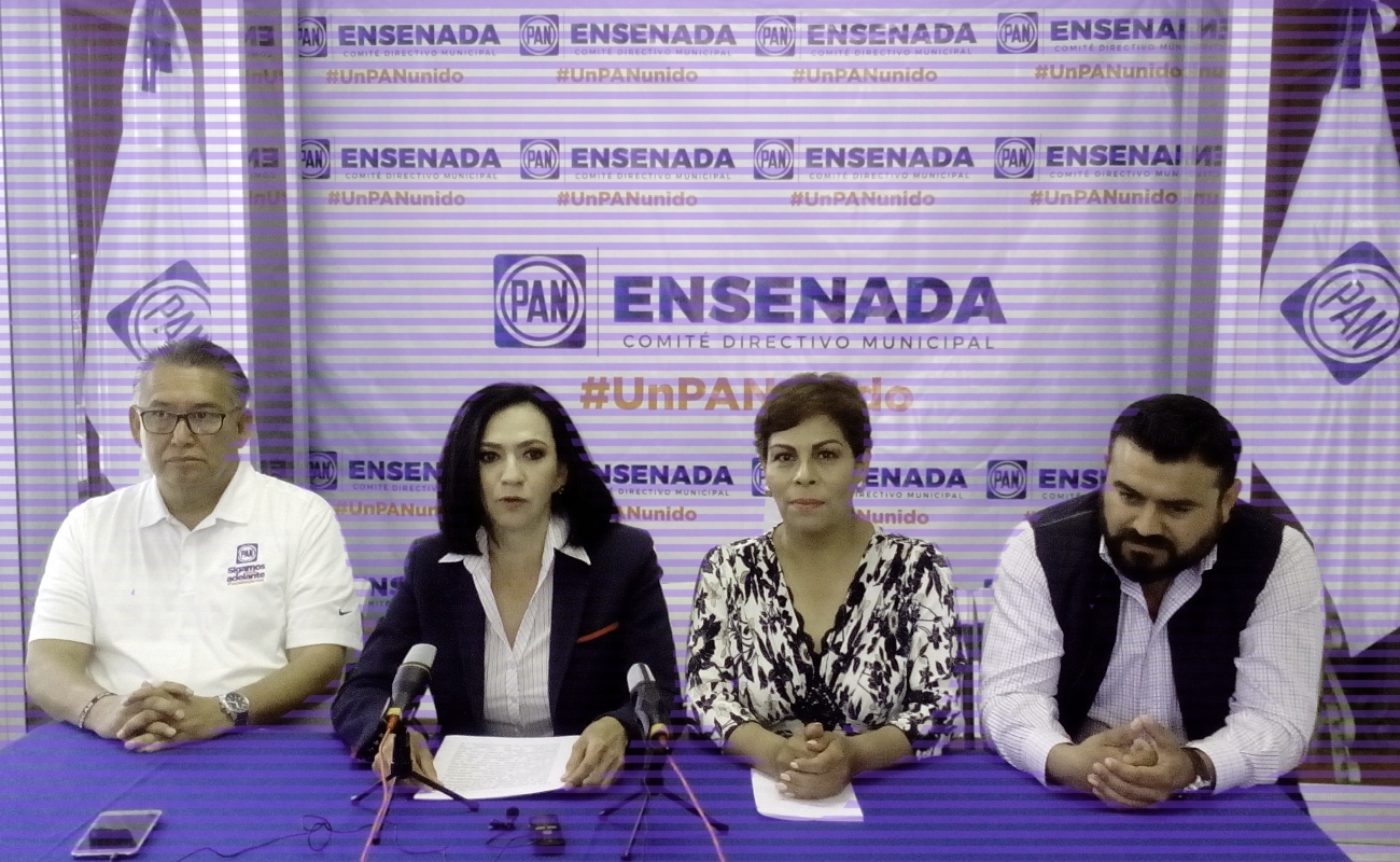 La candidata del PAN convocó este lunes a los medios de comunicación para aceptar la derrota en la contienda electoral; se limitó a ofrecer un mensaje, sin preguntas.