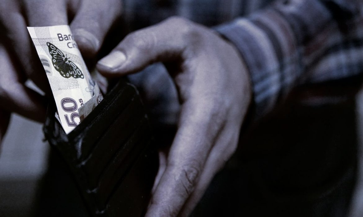 Demandan que salario mínimo sea de 94 pesos