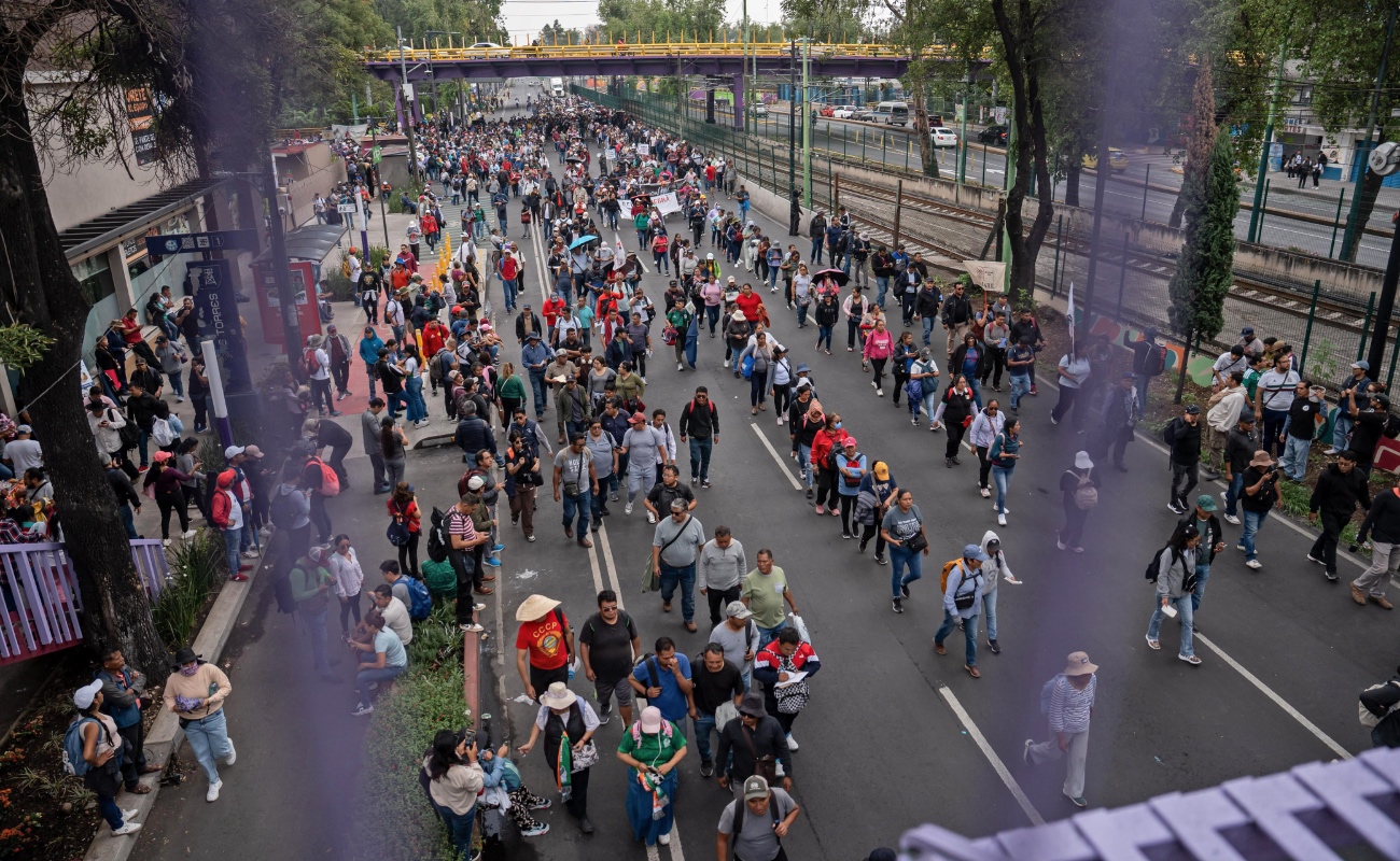 Continúan con sus acciones de protesta en la capital del país.