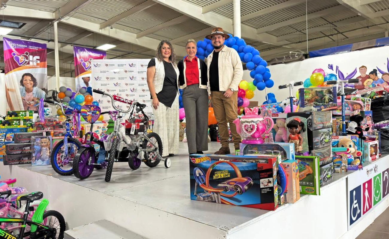 Recibe DIF Tijuana juguetes reunidos a través del 'Ence Radio 2025’