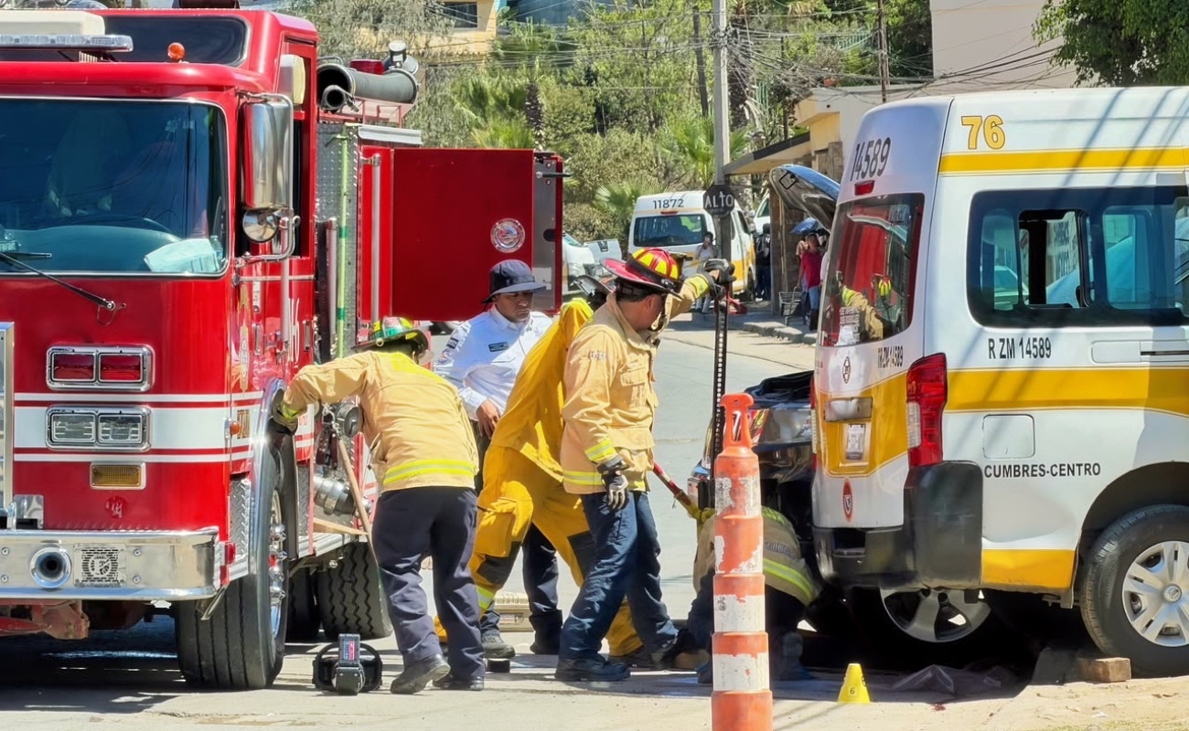 Muere mecánico tras ser arrollado por su propio vehículo en Las Cumbres; cuatro personas más resultan lesionadas