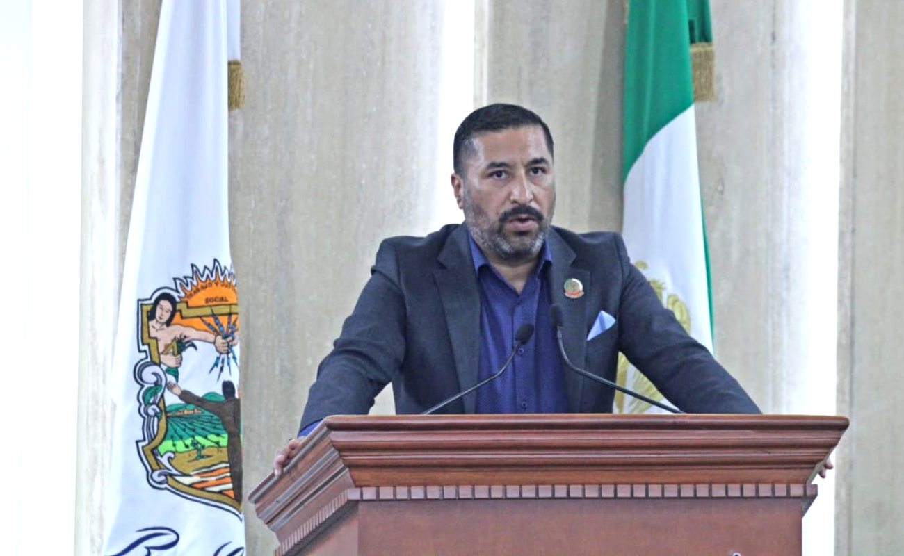 Honor a los caídos; piden reconocimiento a policías retirados y en activo