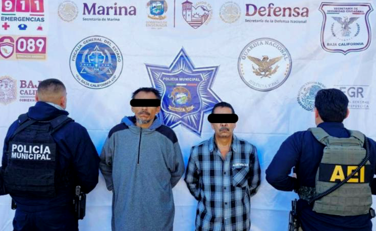 René "N", de 58 años de edad y de Luis Ángel "N", de 42, detenidos.