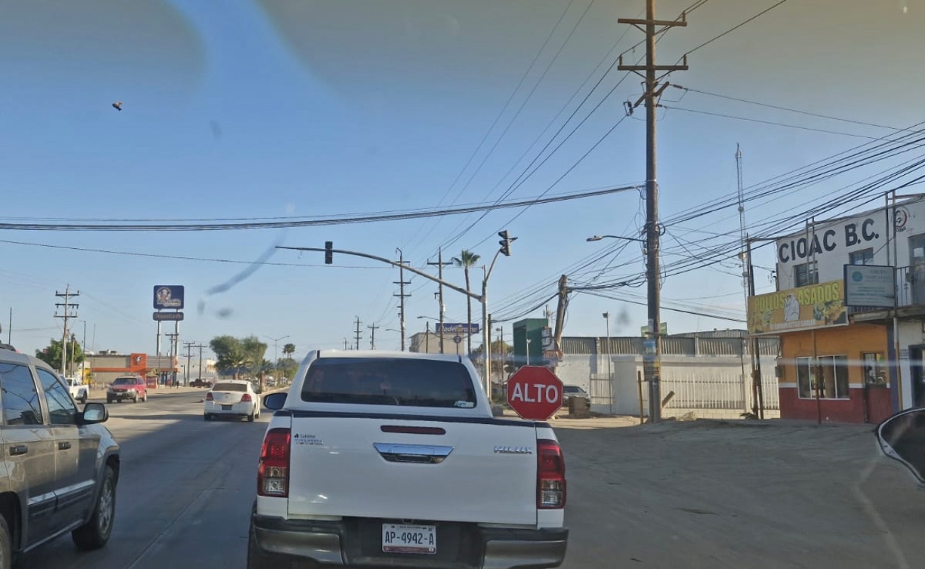 Apagones en San Quintín por obras de electrificación