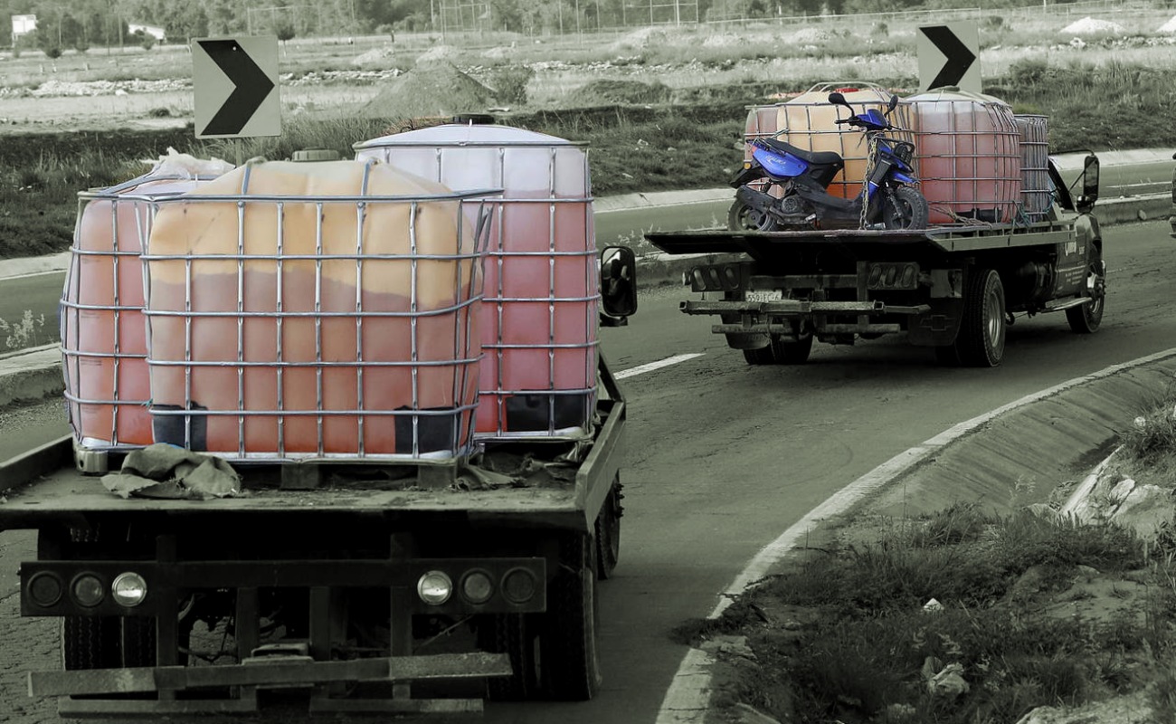 Los huachicoleros forman “tinas” del hidrocarburo, que son absorbidos por el suelo y pueden llegar a los mantos freáticos.