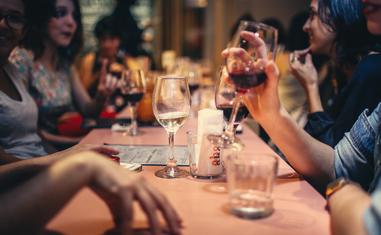 Personas con discapacidad podrán acceder a descuentos en restaurantes participantes que fomentan la inclusión en Tijuana.