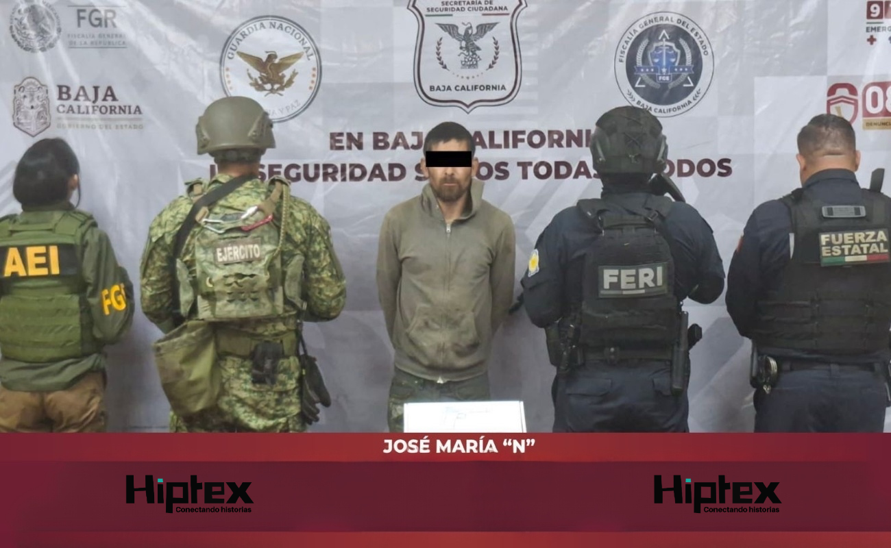 A José María “N”, se le aseguró un arma de fuego corta tipo subametralladora abastecida de cartuchos útiles.