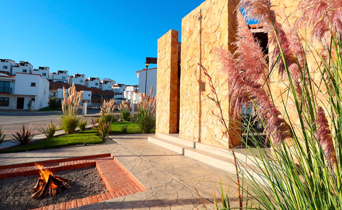 Denuncian residentes Viñedos del Mar estar 20 días sin suministro de agua potable