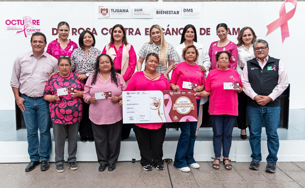 La síndica procuradora, Teresita Balderas Beltrán, encabezó la entrega.
