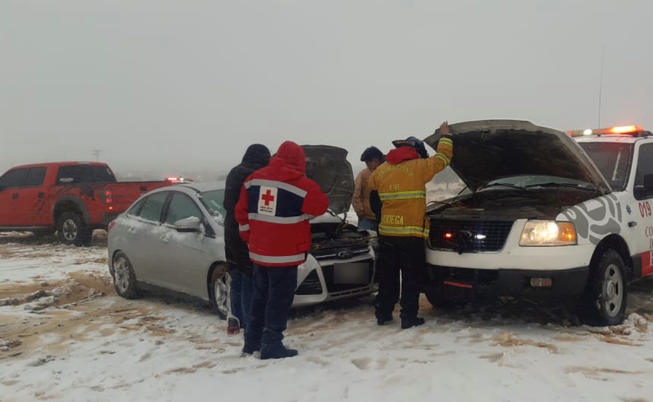 La condición de la carretera es peligrosa debido a la cristalización de la carrera asfáltica.