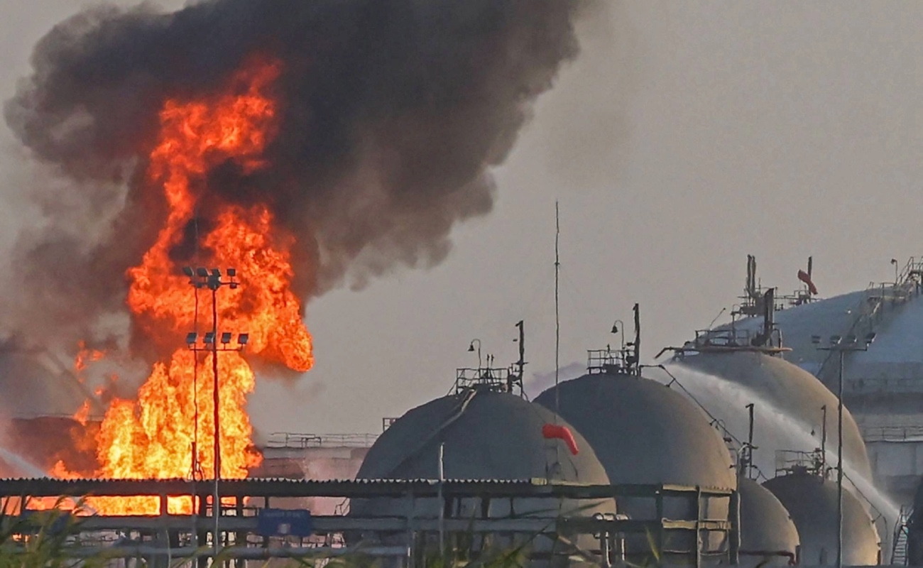 Ataque atribuido a los hutíes daña oficinas directivas de Saudi Aramco en Arabia Saudita