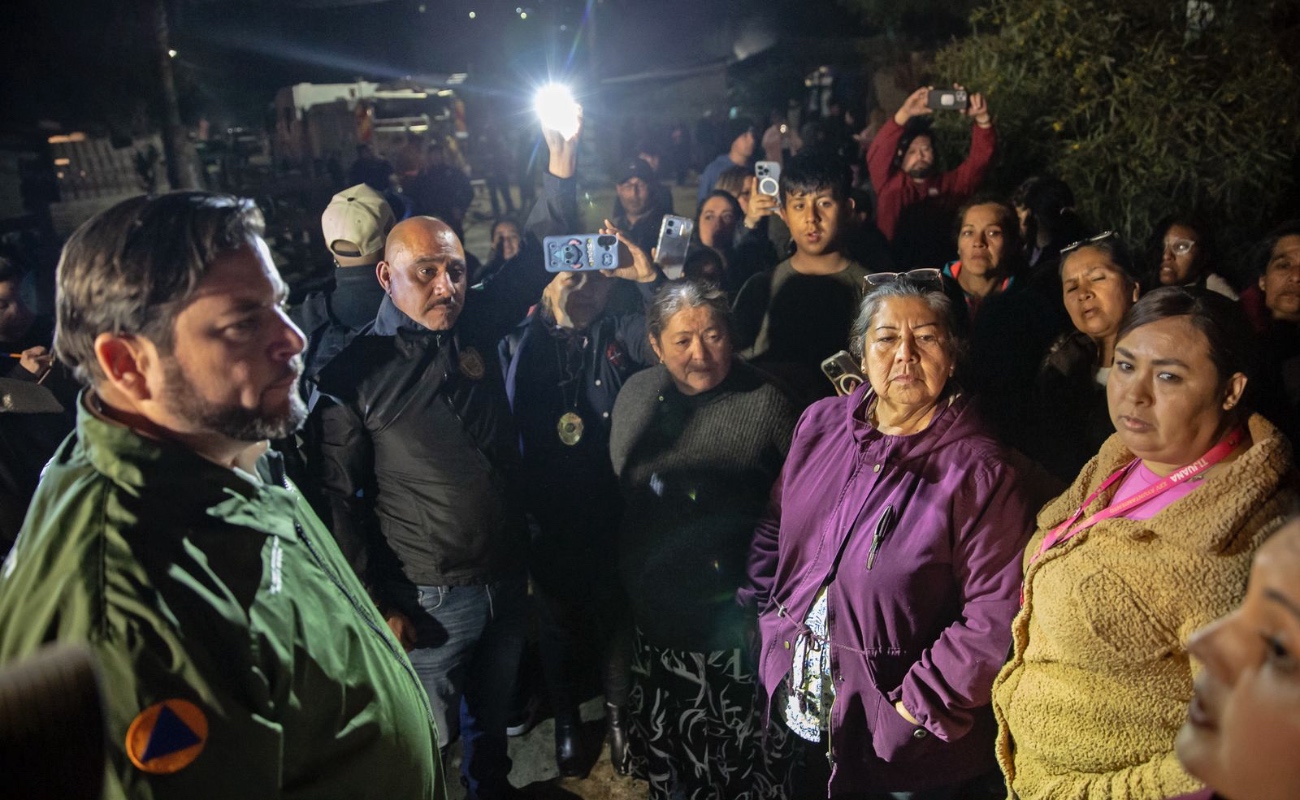 Brinda Ismael Burgueño apoyo a familias afectadas por incendio en Rancho Las Flores