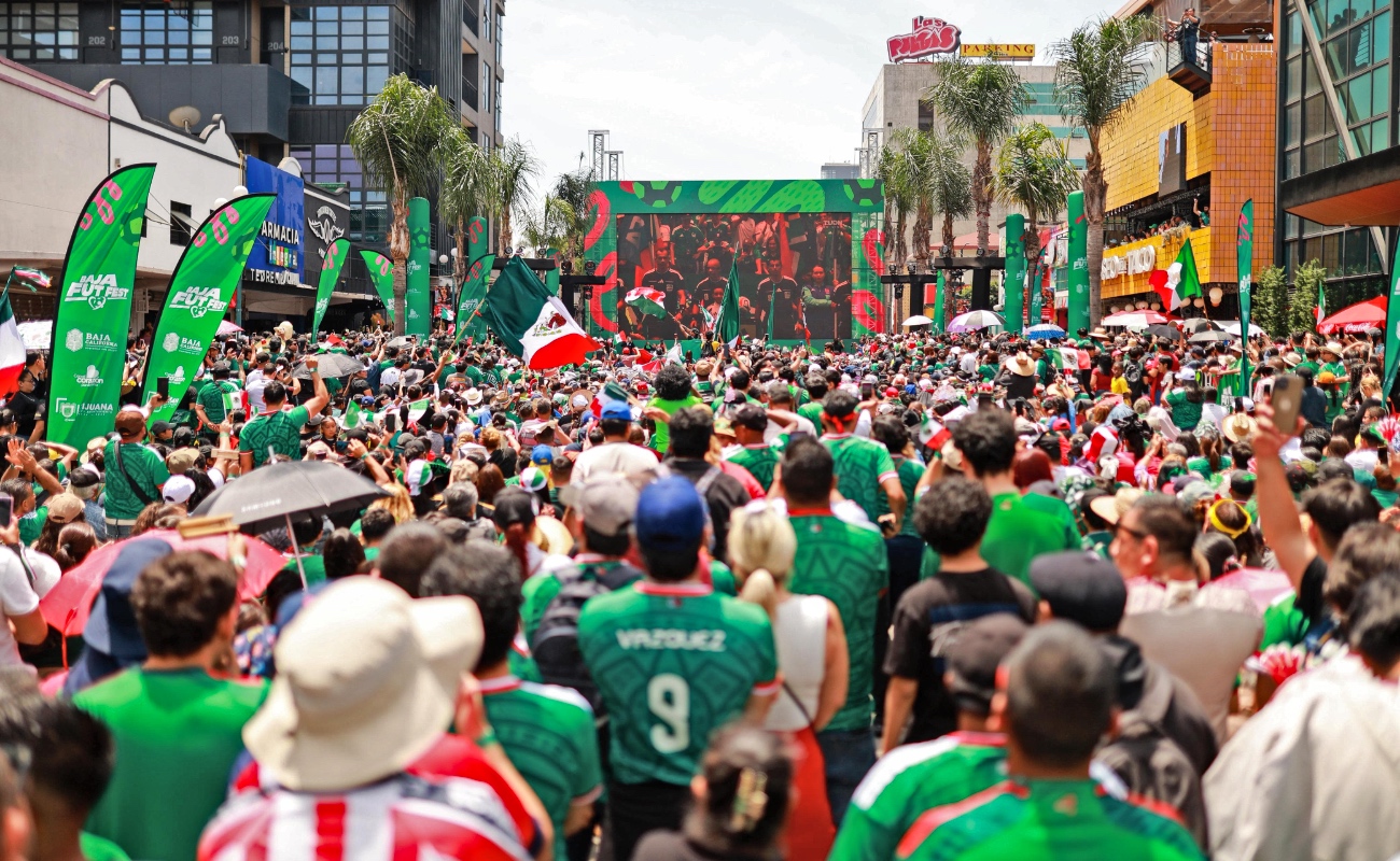 Vive la afición triunfo de México en el Baja Fue Fest de “La Revu”