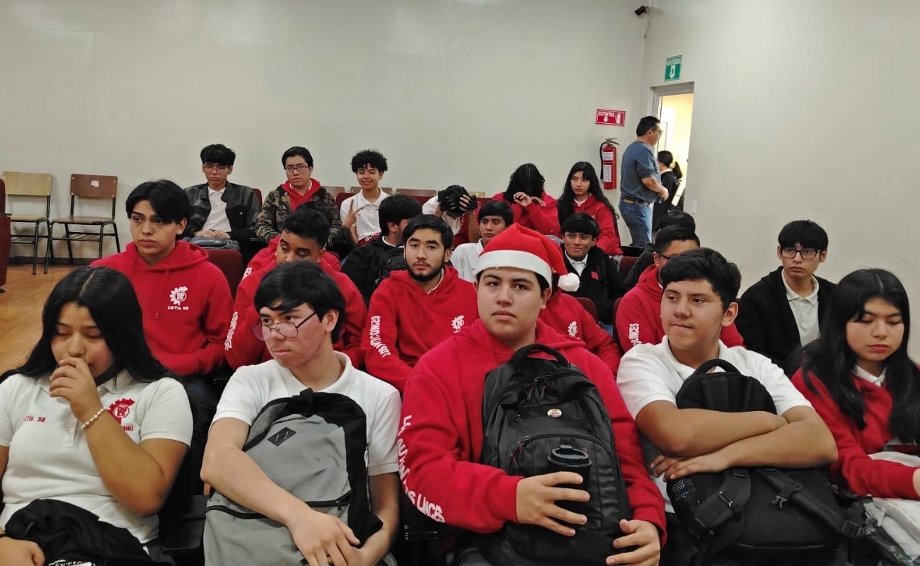 Fiscal enlace contigo fortalece vínculo con la juventud en CETIS 58 de Tijuana