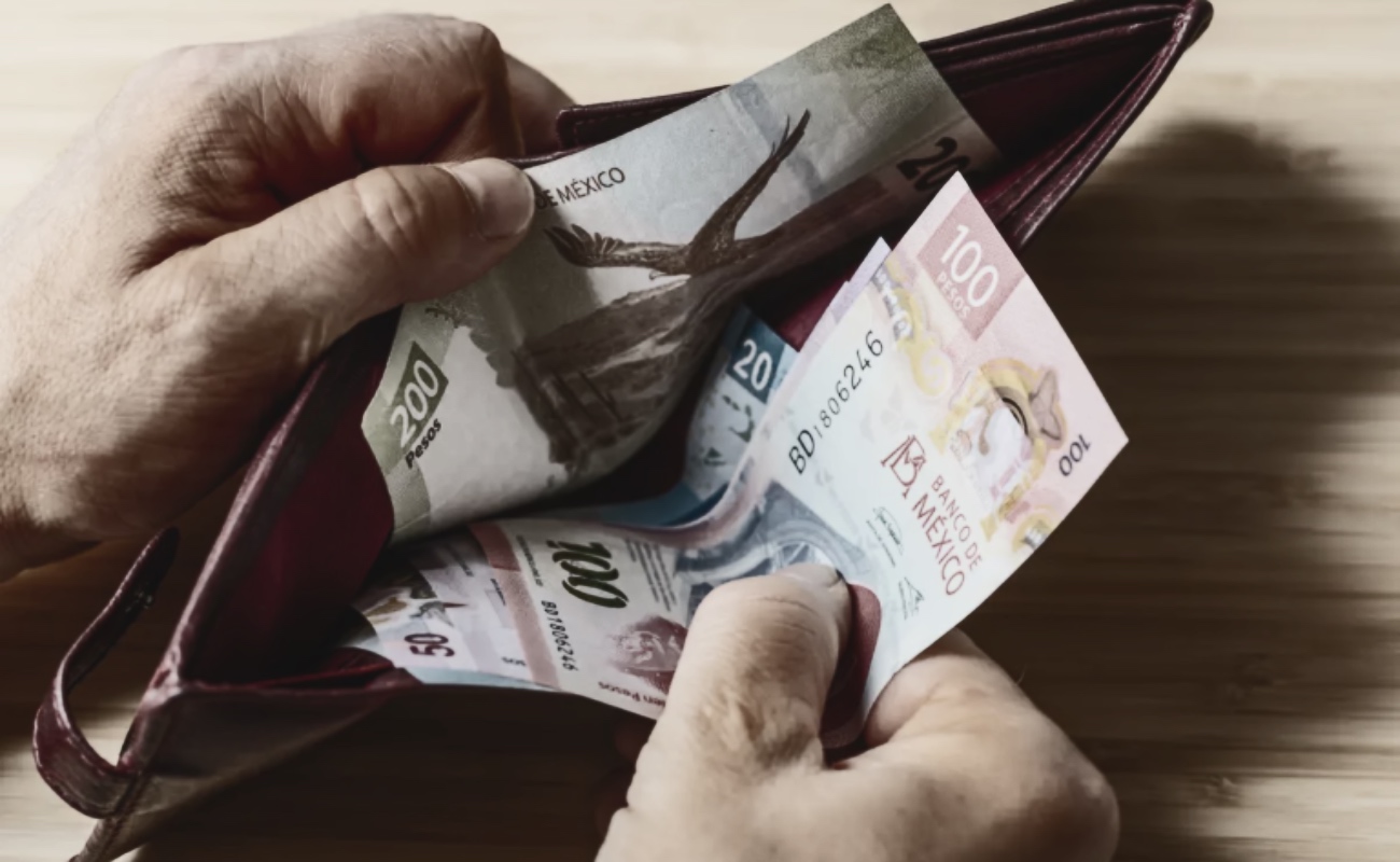 Advierten expertos sobre posible recesión económica en 2026