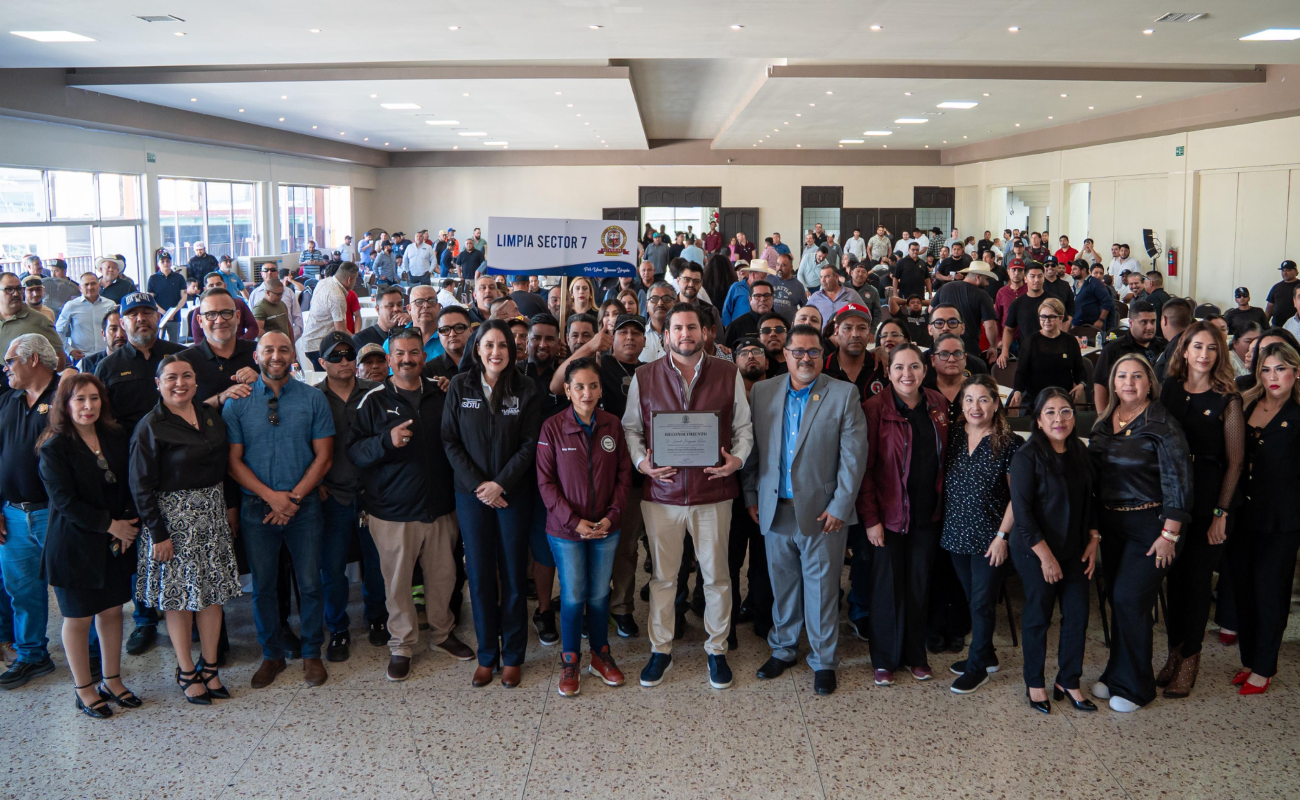 Alcalde de Tijuana reconoció la labor de quienes diariamente contribuyen a mantener limpia la ciudad y a mejorar la calidad de vida de la población.
